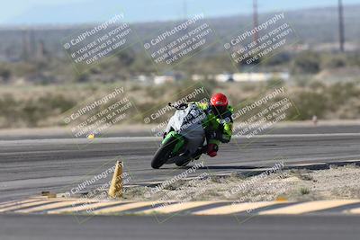 media/Jan-15-2026-Racers Edge (Thu) [[dfebeb70ab]]/3-B Group/Session 2 (Turn 11)/